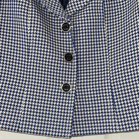 Tahari Arthur s. Levine blazer 12P - Picture 3 of 10